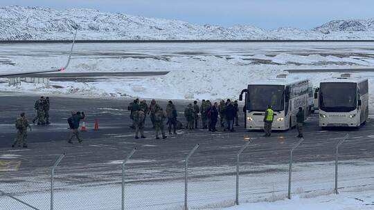 Deutsches Bundeswehr-Team kommt abends auf Grönland an