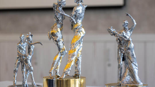 Diesen Pokal bekommt das Siegerpaar des Goldstadtpokals. Vorstellung Goldstadtpokal 2026