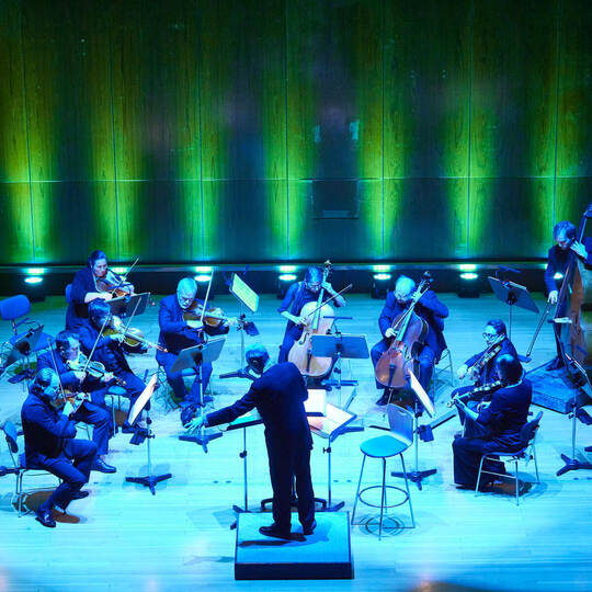 Südwestdeutsches Kammerorchester (SWDKO) "Movie Night". Leitung: Douglas Bostock. Moderation: Johannes Steck