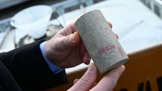 Universität Stuttgart sammelt Urin für Beton