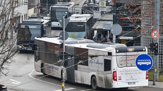 Vor Warnstreiks im öffentlichen Nahverkehr - Esslingen