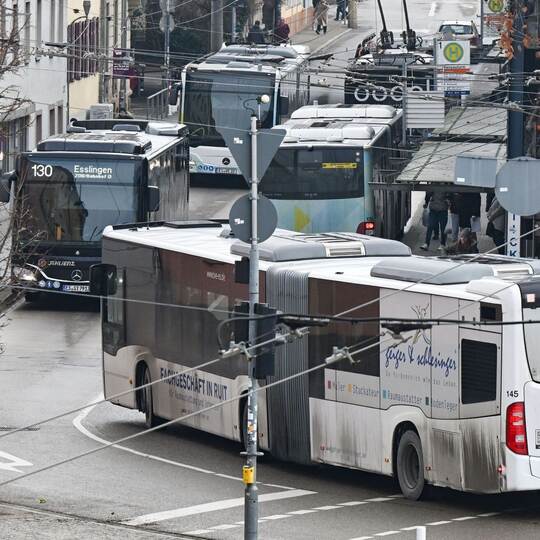 Vor Warnstreiks im öffentlichen Nahverkehr - Esslingen