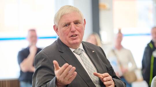 Karl-Josef Laumann Karl-Josef Laumann