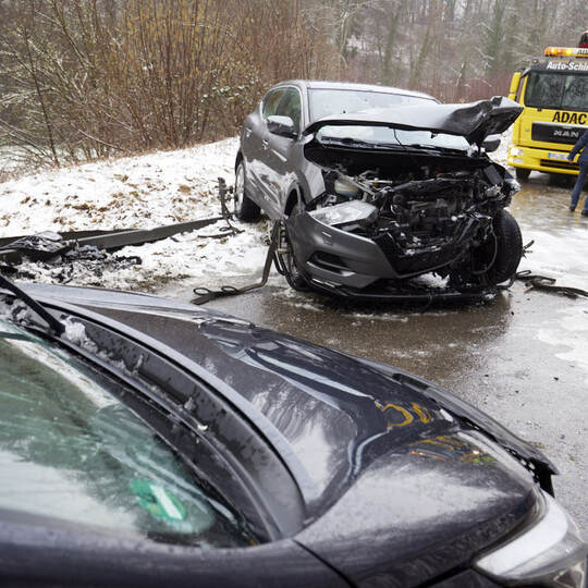 Unfall zwei PKW L1185 zwischen Niefern und Öschelbronn