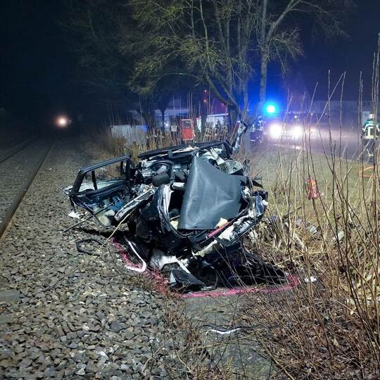 Nach Kollision mit Zug tödlich verletzt