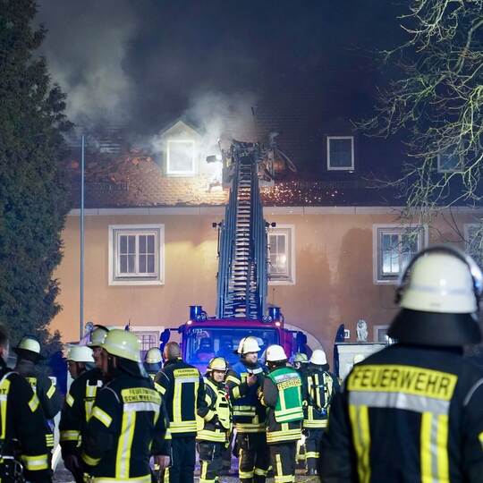 Feuer in historischem Gebäude in Schemmerhofen