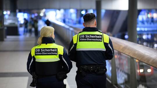 Sicherheit an Bahnhöfen Sicherheit an Bahnhöfen