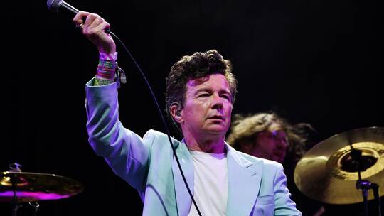 Kultsänger Rick Astley wird 60: «Ich habe eine Rockband»