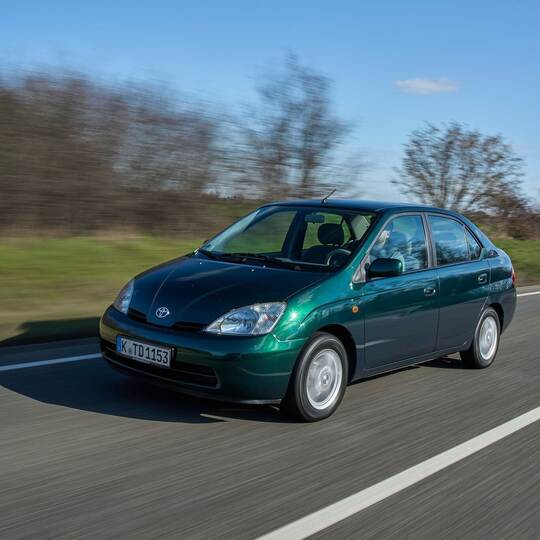 Elektrischer Erstling: 25 Jahre Toyota Prius