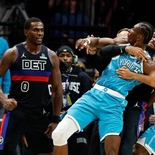 Charlotte Hornets - Detroit Pistons