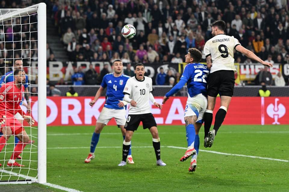 Fußball-Nationalmannschaft