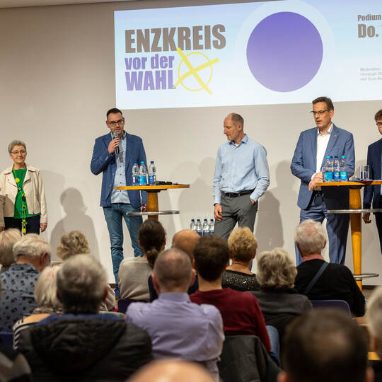 Podium Landtagswahl Enzkreis PZ Forum