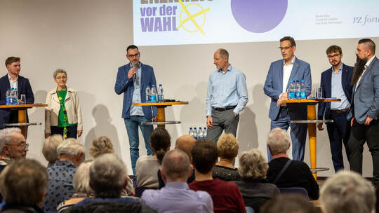 Podium Landtagswahl Enzkreis PZ Forum
