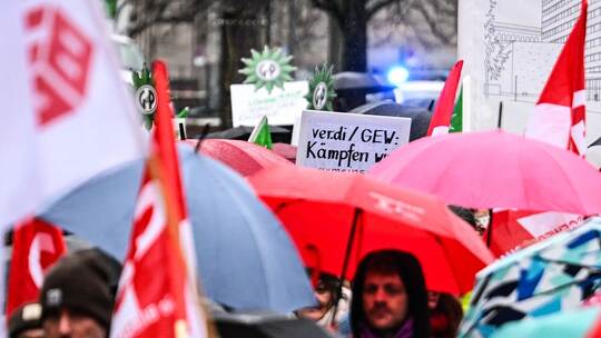 Warnstreik im öffentlichen Dienst in Berlin und Brandenburg Warnstreik im öffentlichen Dienst in Berlin und Brandenburg