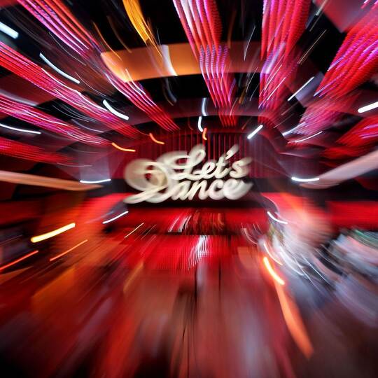 «Let's Dance»