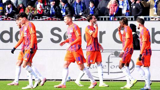 Holstein Kiel - FC Schalke 04 Holstein Kiel - FC Schalke 04