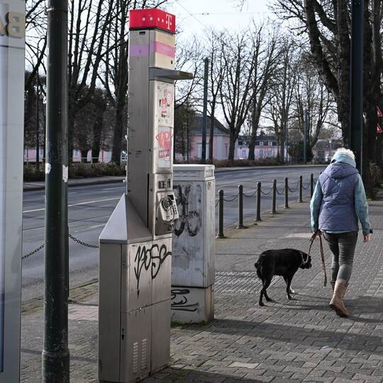 Kaputte Telefonzelle