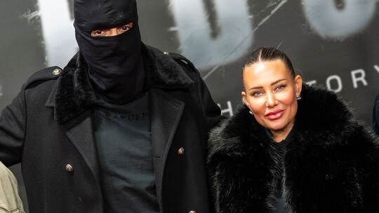 Haftbefehl (bürgerlich Aykut Anhan) und seine Frau Nina Anhan