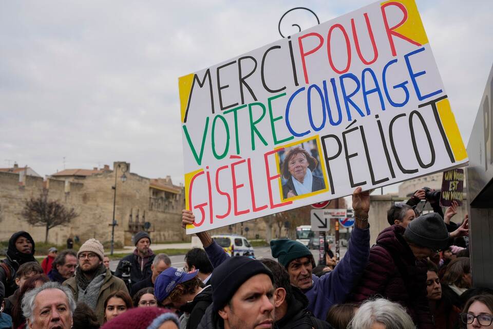 Unterstützer beim Missbrauchsprozess in Avignon