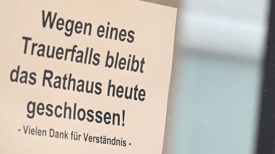 Gerabronner gedenken toten Bürgermeisters Gerabronner gedenken toten Bürgermeisters