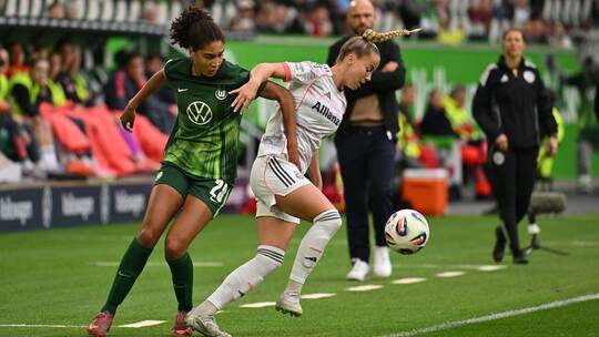 Cora Zicai und Giulia Gwinn