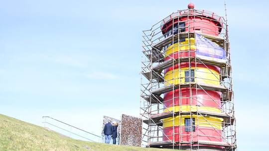 Pilsumer Leuchtturm bekommt Neuanstrich