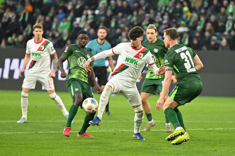 VfL Wolfsburg - FC Augsburg VfL Wolfsburg - FC Augsburg