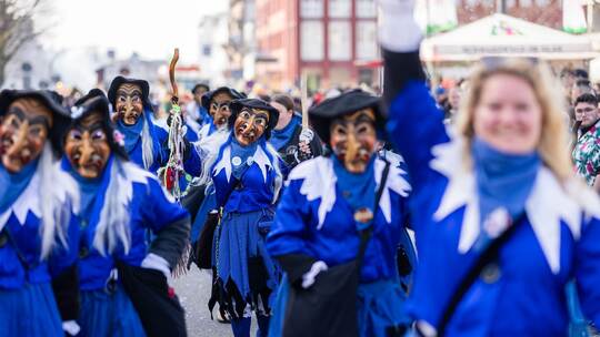 Bauernfastnacht (Buurefasnet) in Südbaden Bauernfastnacht (Buurefasnet) in Südbaden