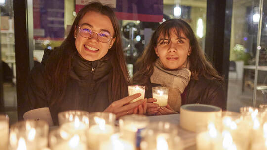 Pforzheimer Gedenktag 23.Februar. Lichtermeer Marktplatz