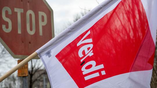 Ganztägige Warnstreiks im ÖPNV