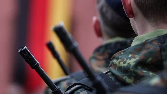 Rekruten beim Gelöbnis