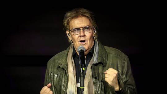 Howard Carpendale gibt Konzert im Schlager-Café