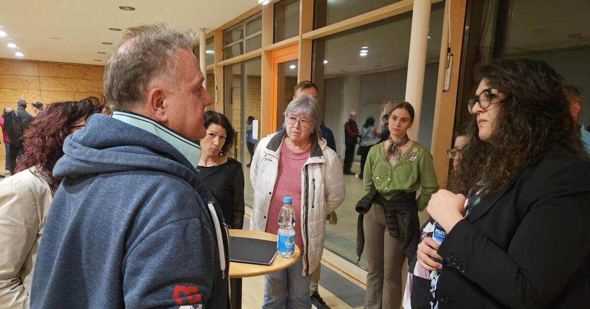 Großes Interesse: Vorstellung der Bürgermeister-Kandidaten in Friolzheim - Pforzheimer-Zeitung