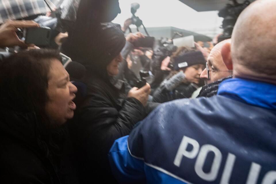 Anhörung nach tödlichem Brand in Crans-Montana Anhörung nach tödlichem Brand in Crans-Montana