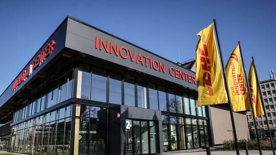 Jahresbilanz DHL Group - Deutsche Post