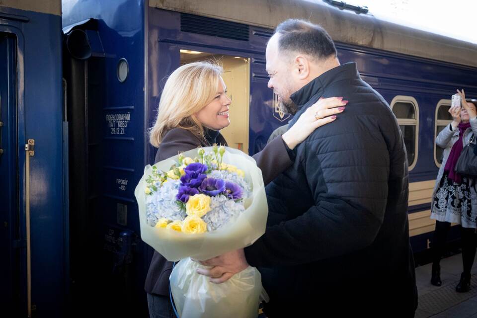 Bundestagstagspräsidentin Klöckner reist in die Ukraine Bundestagstagspräsidentin Klöckner reist in die Ukraine