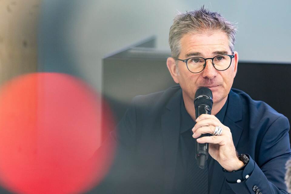 Linienbus ausgebrannt - Tote und Verletzte in der Schweiz Linienbus ausgebrannt - Tote und Verletzte in der Schweiz