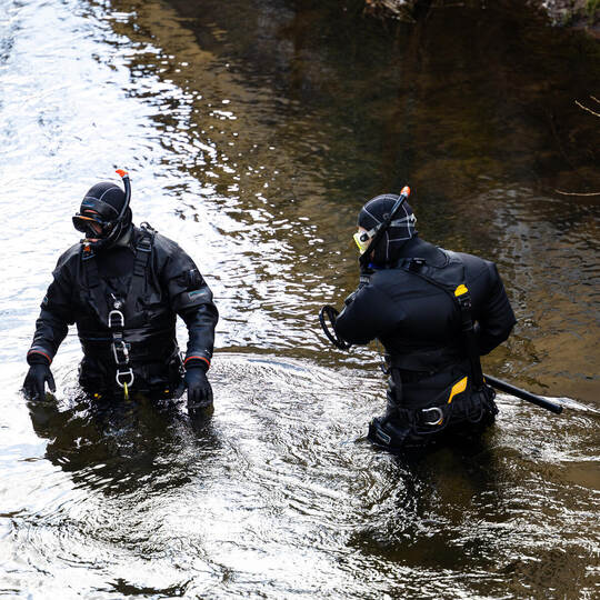 Neuenbürg Polizeitaucher Enz