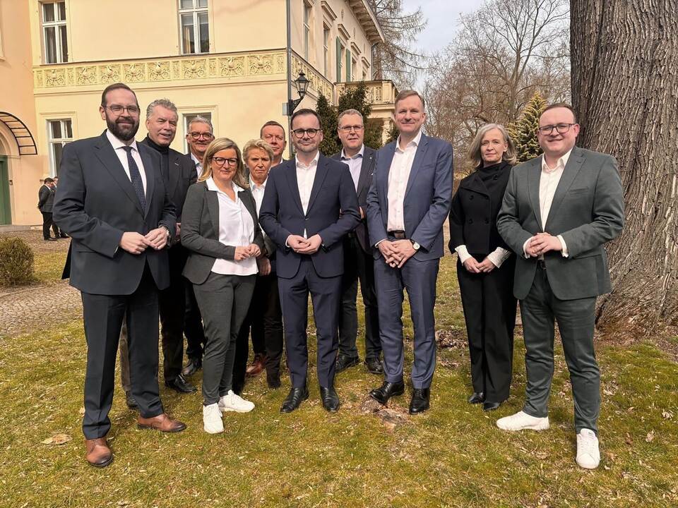 Die künftigen Minister und die Ministerin für die CDU Brandenburg