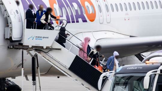 EU-Resettlement-Flug aus Kairo in Hannover gelandet EU-Resettlement-Flug aus Kairo in Hannover gelandet