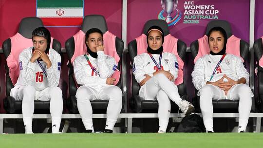 Iran-Krieg - Irans Fußballerinnen Iran-Krieg - Irans Fußballerinnen