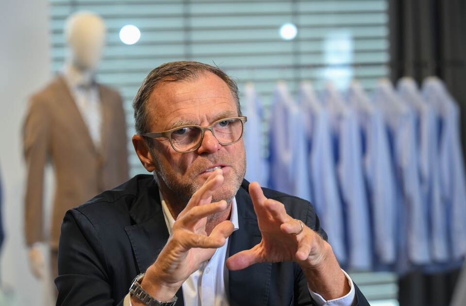 Mark Bezner - Hemdenhersteller Olymp