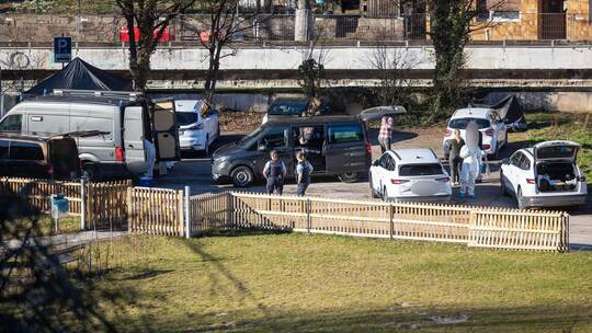 Toter in Auto entdeckt – Hinweise auf Fremdverschulden Toter in Auto entdeckt – Hinweise auf Fremdverschulden