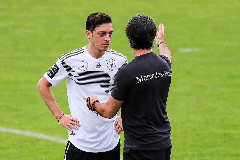 Joachim Löw und Mesut Özil