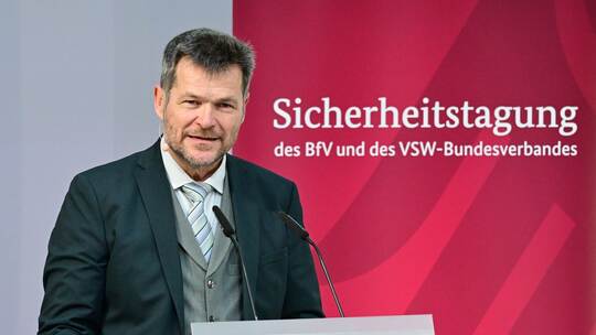 19. Sicherheitstagung des Bundesamtes für Verfassungsschutz 19. Sicherheitstagung des Bundesamtes für Verfassungsschutz