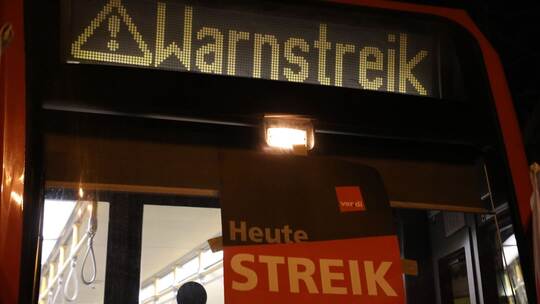 Warnstreik im Nahverkehr - Köln