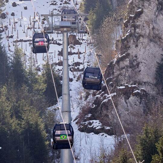 Gondel in Schweizer Skigebiet abgestürzt