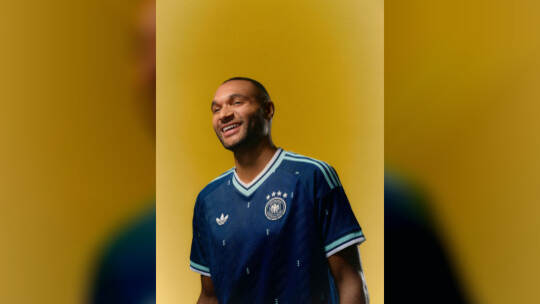 adidas präsentiert das neue DFB-Auswärtstrikot