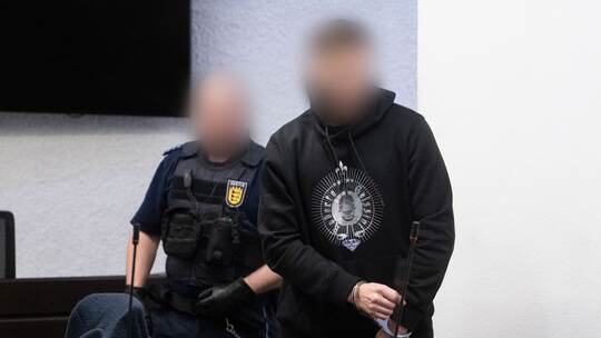 Prozess wegen Mordes Prozess wegen Mordes