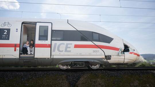 Baggerfahrer bei ICE-Unfall nahe Gelnhausen verletzt